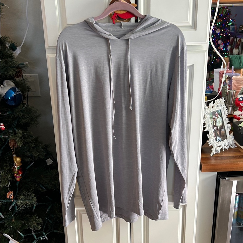 BNWT men's Anetik light grey performance hoodie